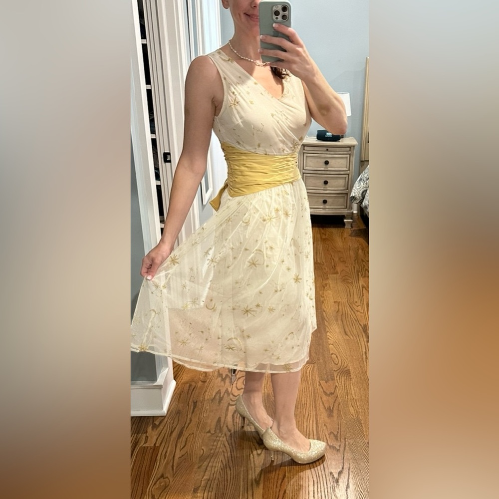 Retro-Stage Vintage ivory and gold/yellow  moon and stars dress - Picture 12 of 12